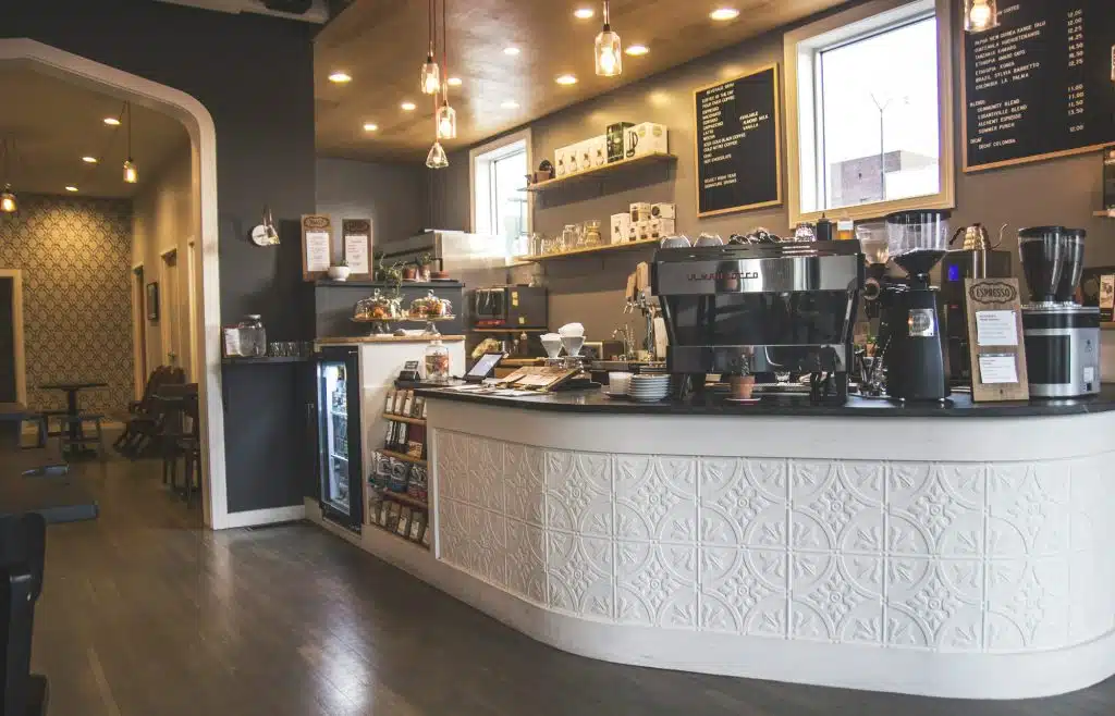 The Benefits of a PEO for Kansas City Hospitality Businesses